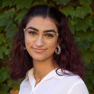 Meet your Posher, Alinah